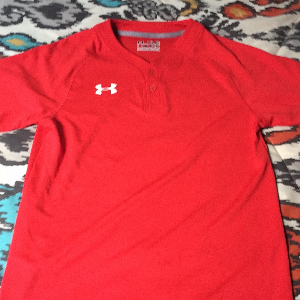 Under armour boys shirt